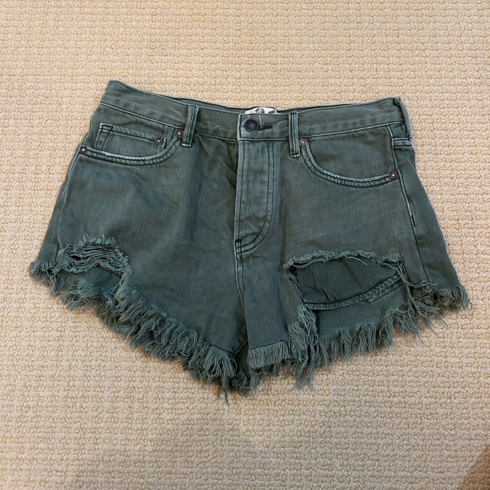 We The Free Green Denim Distressed Shorts - Size: 26